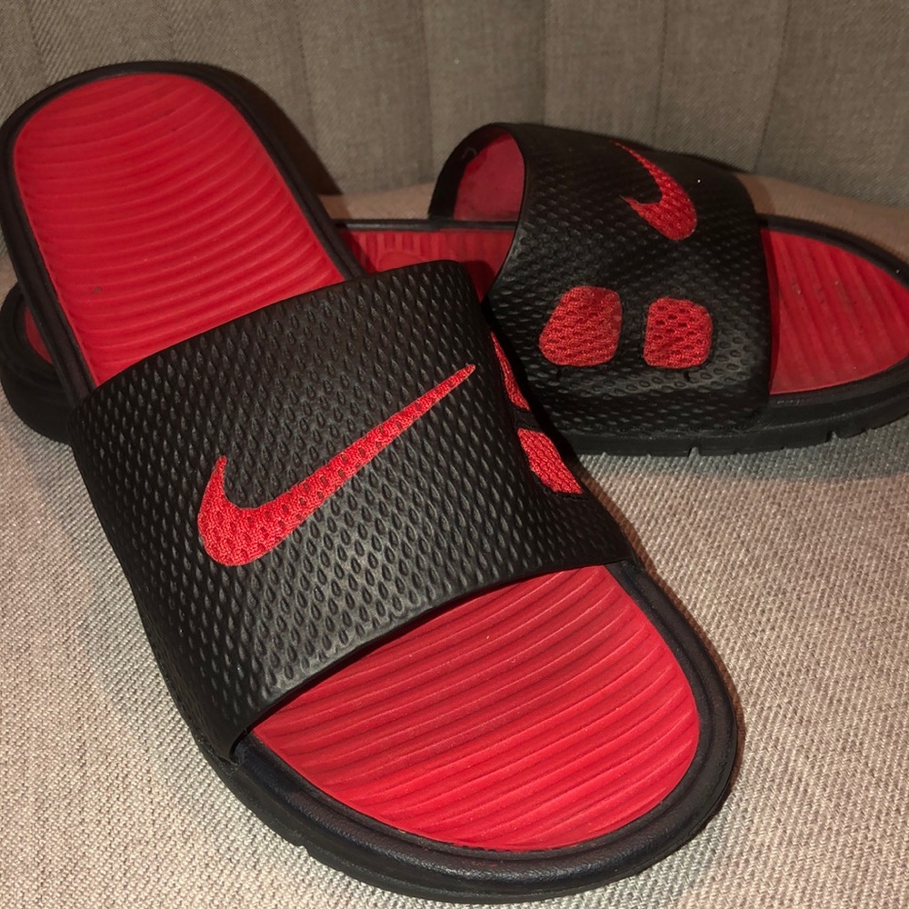 Nike slides